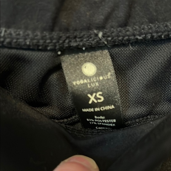 Yogalicious Black Sweatpants with Tapered Leg Design - Picture 2 of 7